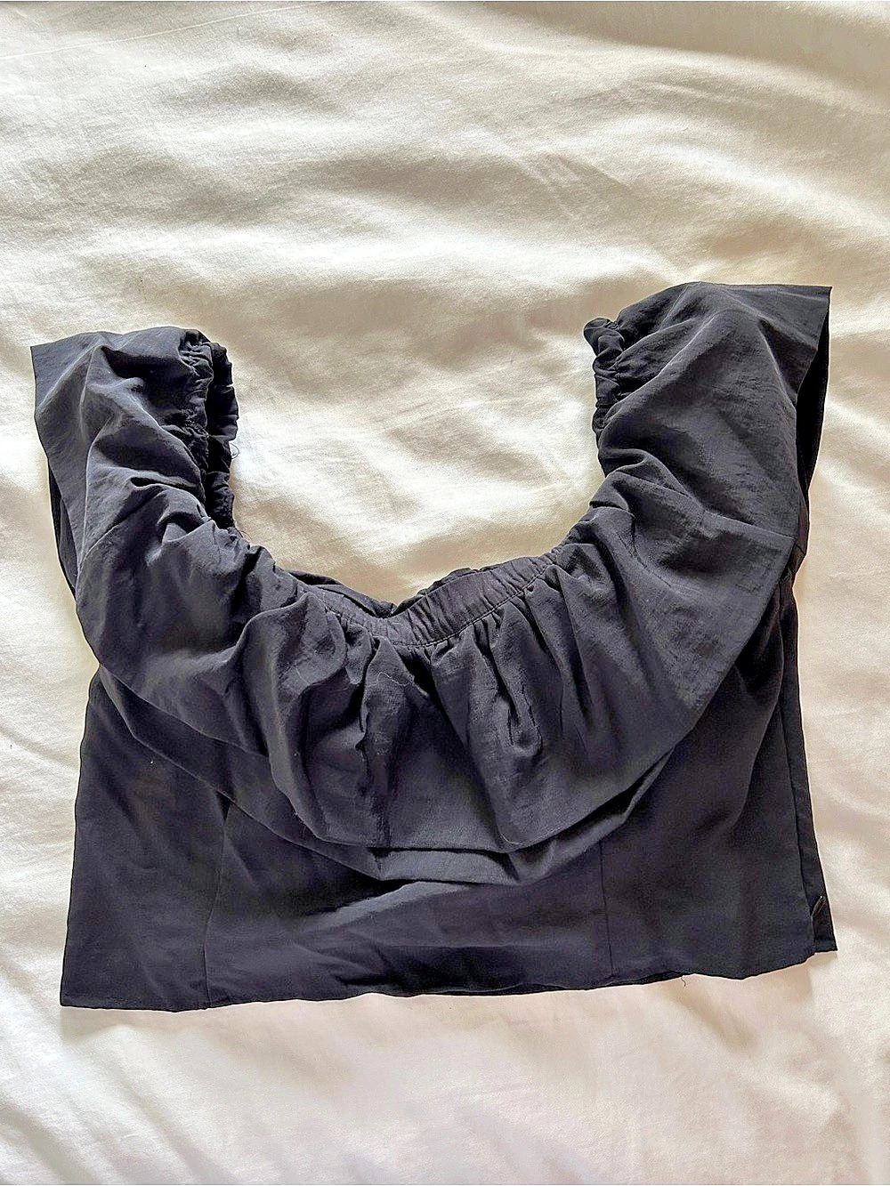 Y2K sexy fun top H&M Black Puff Sleeve Crop Top Size Large